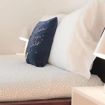 Апартаменты Lovelystay - Flats In Vrsa Historical Center *
