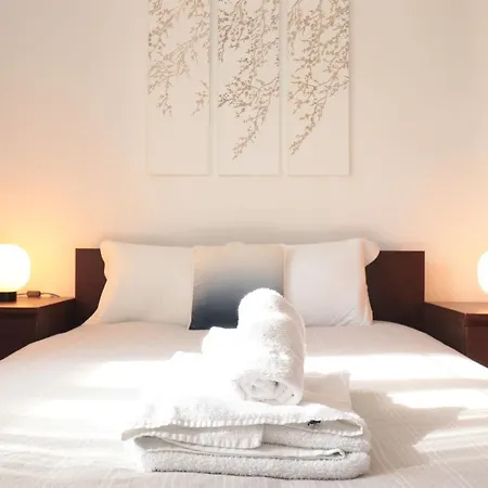 Lovelystay - Flats In Vrsa Historical Center