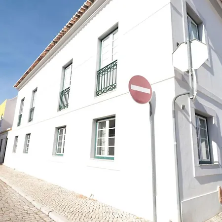 Апартаменты Lovelystay - Flats In Vrsa Historical Center