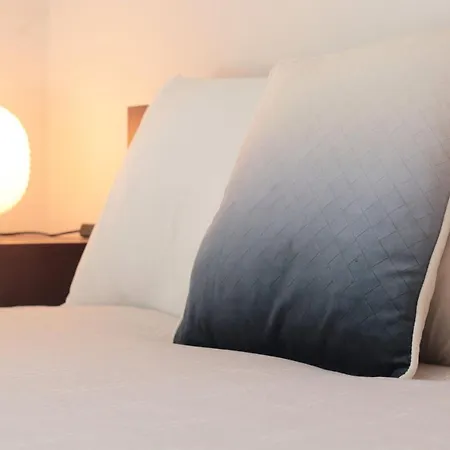 Апартаменты Lovelystay - Flats In Vrsa Historical Center Вила-Реал-ди-Санту-Антониу