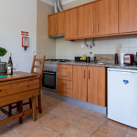 Appartement Lovelystay - Flats In Vrsa Historical Center